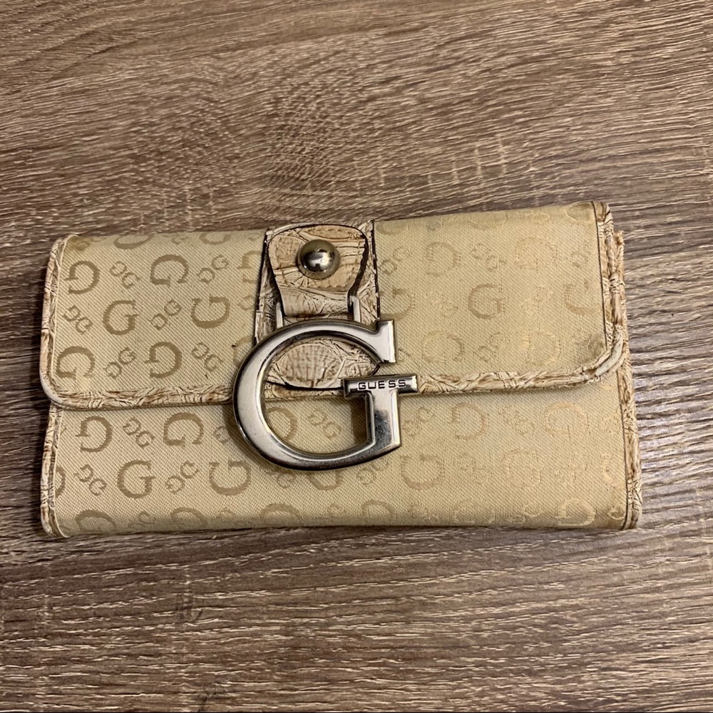 Guess Wallet